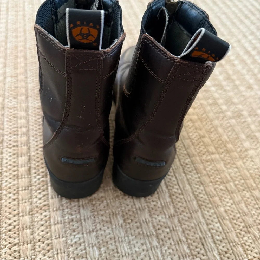 ARIAT HERITAGE BREEZE PADDOCK ENGLISH RIDING BOOTS - ROUND TOE size 8B (narrow) - Picture 6 of 13
